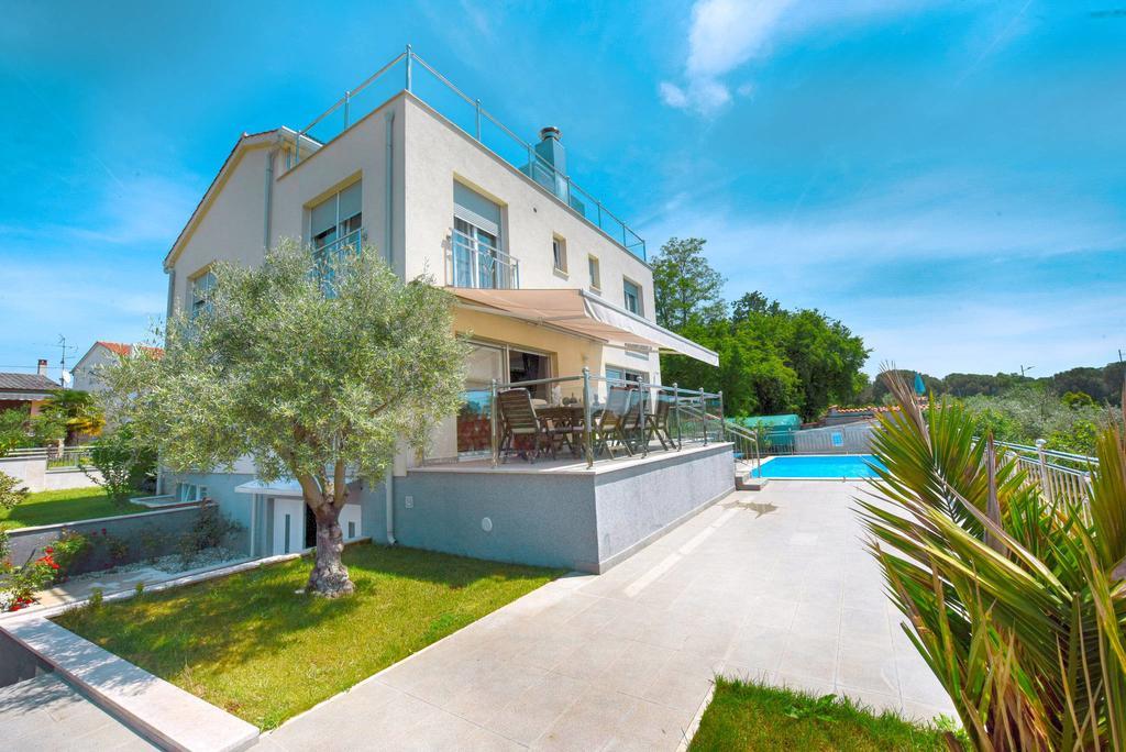 Villa Valerio Porec Bagian luar foto