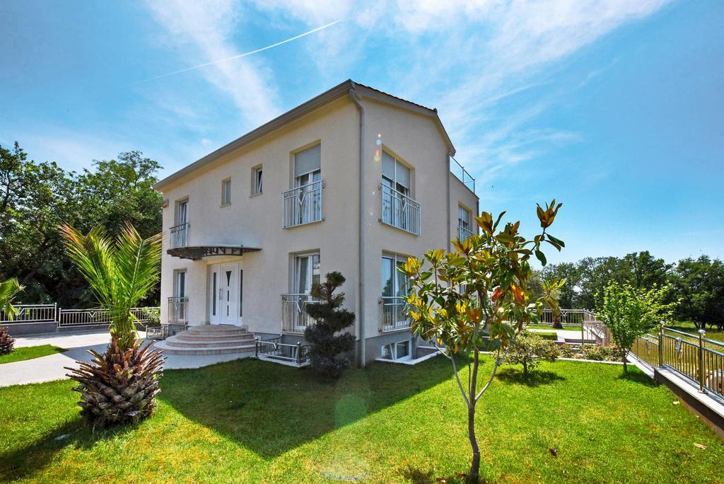 Villa Valerio Porec Bagian luar foto