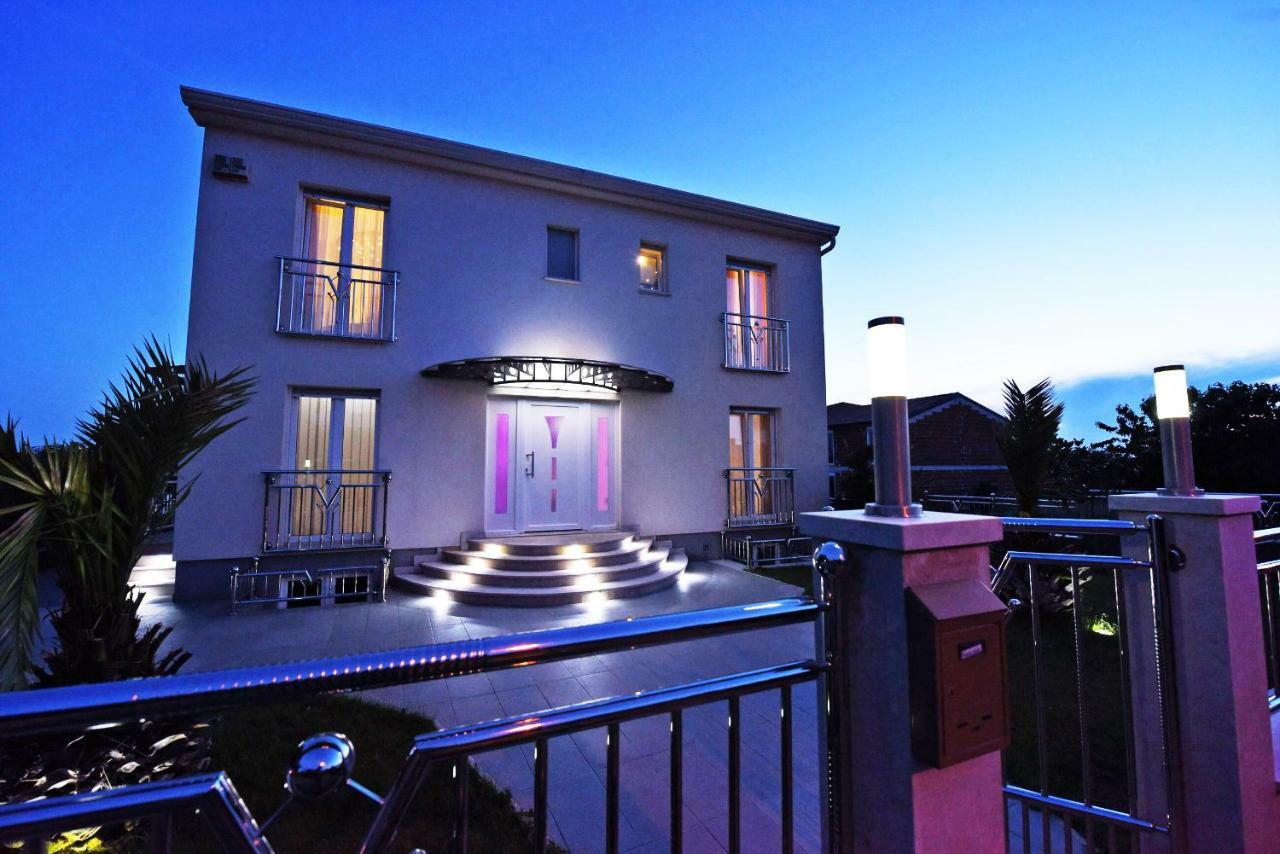 Villa Valerio Porec Bagian luar foto