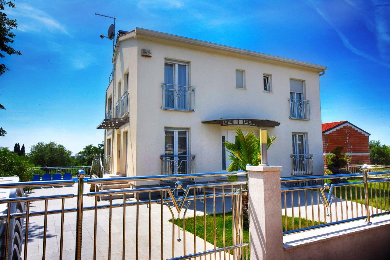 Villa Valerio Porec Bagian luar foto